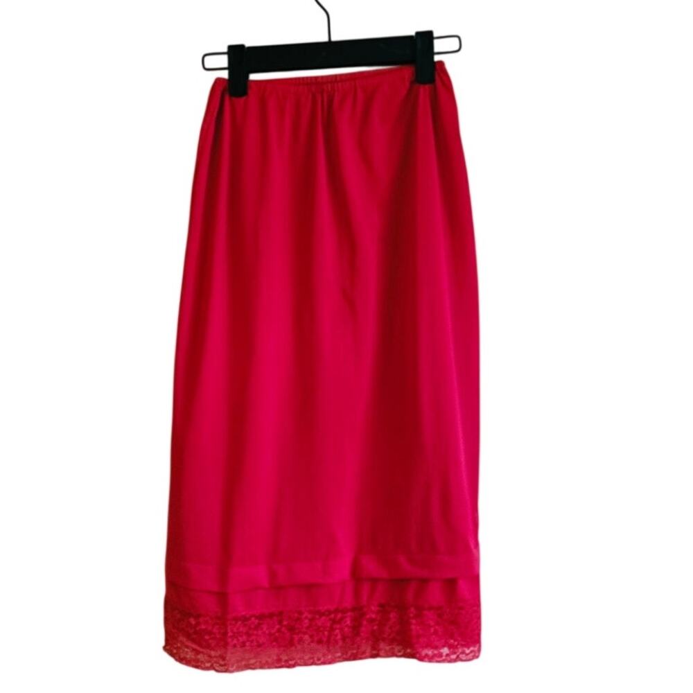 vintage Van Raalte opaquelon red lace trimmed knee length slip size small